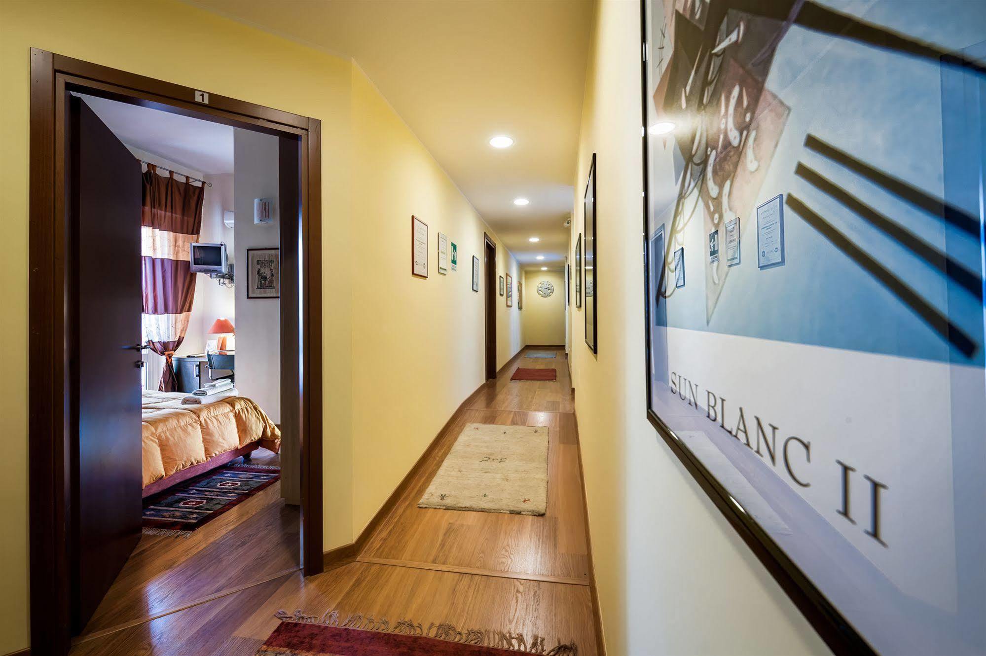 Sky Sleeping Bed & Breakfast Palermo Exterior photo